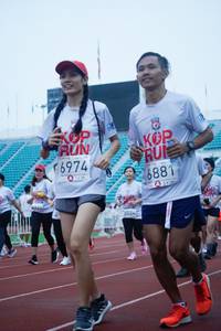 BIB: 6974, 6881, 524
                            <button type="button" onclick="openModal(6071832)" class="btn btn-primary btn-sm float-right btn-popup" data-toggle="modal" data-target=".modal-high-quality">
                        <i class="fas fa-shopping-cart"></i> Add to Cart
                    </button>
                                            <button type="button" onclick="isThisMe(6071832, true)" class="btn btn-success btn-sm float-right btn-popup btn-isme hidden" data-toggle="tooltip" data-placement="bottom" title="นี่คือรูปของคุณใช่ไหม คลิกที่นี่เพื่อเอาเข้าอัลบั้ม">
                        <i class="fas fa-plus"></i> Add to album
                    </button>
                    <button type="button" onclick="isThisMe(6071832, false)" class="btn btn-warning btn-sm float-right btn-popup btn-isnotme hidden">
                        <i class="fas fa-ban"></i> Remove from album
                    </button>