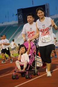 BIB: 6752
                            <button type="button" onclick="openModal(6072002)" class="btn btn-primary btn-sm float-right btn-popup" data-toggle="modal" data-target=".modal-high-quality">
                        <i class="fas fa-shopping-cart"></i> Add to Cart
                    </button>
                                            <button type="button" onclick="isThisMe(6072002, true)" class="btn btn-success btn-sm float-right btn-popup btn-isme hidden" data-toggle="tooltip" data-placement="bottom" title="นี่คือรูปของคุณใช่ไหม คลิกที่นี่เพื่อเอาเข้าอัลบั้ม">
                        <i class="fas fa-plus"></i> Add to album
                    </button>
                    <button type="button" onclick="isThisMe(6072002, false)" class="btn btn-warning btn-sm float-right btn-popup btn-isnotme hidden">
                        <i class="fas fa-ban"></i> Remove from album
                    </button>