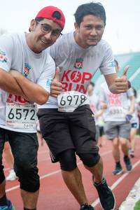 BIB: 6978, 6331, 6572
                            <button type="button" onclick="openModal(6077571)" class="btn btn-primary btn-sm float-right btn-popup" data-toggle="modal" data-target=".modal-high-quality">
                        <i class="fas fa-shopping-cart"></i> Add to Cart
                    </button>
                                            <button type="button" onclick="isThisMe(6077571, true)" class="btn btn-success btn-sm float-right btn-popup btn-isme hidden" data-toggle="tooltip" data-placement="bottom" title="นี่คือรูปของคุณใช่ไหม คลิกที่นี่เพื่อเอาเข้าอัลบั้ม">
                        <i class="fas fa-plus"></i> Add to album
                    </button>
                    <button type="button" onclick="isThisMe(6077571, false)" class="btn btn-warning btn-sm float-right btn-popup btn-isnotme hidden">
                        <i class="fas fa-ban"></i> Remove from album
                    </button>