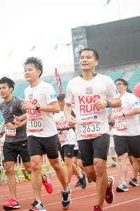 BIB: 201, 2010, 100, 2123, 2635, 9316
                            <button type="button" onclick="openModal(6053783)" class="btn btn-primary btn-sm float-right btn-popup" data-toggle="modal" data-target=".modal-high-quality">
                        <i class="fas fa-shopping-cart"></i> Add to Cart
                    </button>
                                            <button type="button" onclick="isThisMe(6053783, true)" class="btn btn-success btn-sm float-right btn-popup btn-isme hidden" data-toggle="tooltip" data-placement="bottom" title="นี่คือรูปของคุณใช่ไหม คลิกที่นี่เพื่อเอาเข้าอัลบั้ม">
                        <i class="fas fa-plus"></i> Add to album
                    </button>
                    <button type="button" onclick="isThisMe(6053783, false)" class="btn btn-warning btn-sm float-right btn-popup btn-isnotme hidden">
                        <i class="fas fa-ban"></i> Remove from album
                    </button>