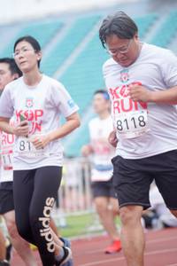 BIB: 8118
                            <button type="button" onclick="openModal(6077747)" class="btn btn-primary btn-sm float-right btn-popup" data-toggle="modal" data-target=".modal-high-quality">
                        <i class="fas fa-shopping-cart"></i> Add to Cart
                    </button>
                                            <button type="button" onclick="isThisMe(6077747, true)" class="btn btn-success btn-sm float-right btn-popup btn-isme hidden" data-toggle="tooltip" data-placement="bottom" title="นี่คือรูปของคุณใช่ไหม คลิกที่นี่เพื่อเอาเข้าอัลบั้ม">
                        <i class="fas fa-plus"></i> Add to album
                    </button>
                    <button type="button" onclick="isThisMe(6077747, false)" class="btn btn-warning btn-sm float-right btn-popup btn-isnotme hidden">
                        <i class="fas fa-ban"></i> Remove from album
                    </button>