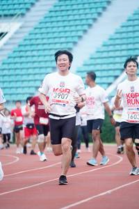 BIB: 3907, 083, 1603
                            <button type="button" onclick="openModal(6077955)" class="btn btn-primary btn-sm float-right btn-popup" data-toggle="modal" data-target=".modal-high-quality">
                        <i class="fas fa-shopping-cart"></i> Add to Cart
                    </button>
                                            <button type="button" onclick="isThisMe(6077955, true)" class="btn btn-success btn-sm float-right btn-popup btn-isme hidden" data-toggle="tooltip" data-placement="bottom" title="นี่คือรูปของคุณใช่ไหม คลิกที่นี่เพื่อเอาเข้าอัลบั้ม">
                        <i class="fas fa-plus"></i> Add to album
                    </button>
                    <button type="button" onclick="isThisMe(6077955, false)" class="btn btn-warning btn-sm float-right btn-popup btn-isnotme hidden">
                        <i class="fas fa-ban"></i> Remove from album
                    </button>