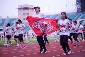 BIB: 6410
                            <button type="button" onclick="openModal(6071923)" class="btn btn-primary btn-sm float-right btn-popup" data-toggle="modal" data-target=".modal-high-quality">
                        <i class="fas fa-shopping-cart"></i> Add to Cart
                    </button>
                                            <button type="button" onclick="isThisMe(6071923, true)" class="btn btn-success btn-sm float-right btn-popup btn-isme hidden" data-toggle="tooltip" data-placement="bottom" title="นี่คือรูปของคุณใช่ไหม คลิกที่นี่เพื่อเอาเข้าอัลบั้ม">
                        <i class="fas fa-plus"></i> Add to album
                    </button>
                    <button type="button" onclick="isThisMe(6071923, false)" class="btn btn-warning btn-sm float-right btn-popup btn-isnotme hidden">
                        <i class="fas fa-ban"></i> Remove from album
                    </button>