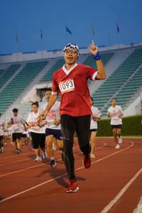 BIB: 1093, 898
                            <button type="button" onclick="openModal(6109869)" class="btn btn-primary btn-sm float-right btn-popup" data-toggle="modal" data-target=".modal-high-quality">
                        <i class="fas fa-shopping-cart"></i> Add to Cart
                    </button>
                                            <button type="button" onclick="isThisMe(6109869, true)" class="btn btn-success btn-sm float-right btn-popup btn-isme hidden" data-toggle="tooltip" data-placement="bottom" title="นี่คือรูปของคุณใช่ไหม คลิกที่นี่เพื่อเอาเข้าอัลบั้ม">
                        <i class="fas fa-plus"></i> Add to album
                    </button>
                    <button type="button" onclick="isThisMe(6109869, false)" class="btn btn-warning btn-sm float-right btn-popup btn-isnotme hidden">
                        <i class="fas fa-ban"></i> Remove from album
                    </button>