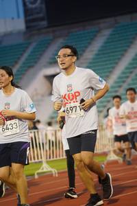 BIB: 697, 6433, 
                            <button type="button" onclick="openModal(6072112)" class="btn btn-primary btn-sm float-right btn-popup" data-toggle="modal" data-target=".modal-high-quality">
                        <i class="fas fa-shopping-cart"></i> Add to Cart
                    </button>
                                            <button type="button" onclick="isThisMe(6072112, true)" class="btn btn-success btn-sm float-right btn-popup btn-isme hidden" data-toggle="tooltip" data-placement="bottom" title="นี่คือรูปของคุณใช่ไหม คลิกที่นี่เพื่อเอาเข้าอัลบั้ม">
                        <i class="fas fa-plus"></i> Add to album
                    </button>
                    <button type="button" onclick="isThisMe(6072112, false)" class="btn btn-warning btn-sm float-right btn-popup btn-isnotme hidden">
                        <i class="fas fa-ban"></i> Remove from album
                    </button>