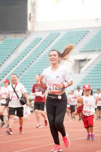 BIB: 4145, 819
                            <button type="button" onclick="openModal(6049852)" class="btn btn-primary btn-sm float-right btn-popup" data-toggle="modal" data-target=".modal-high-quality">
                        <i class="fas fa-shopping-cart"></i> Add to Cart
                    </button>
                                            <button type="button" onclick="isThisMe(6049852, true)" class="btn btn-success btn-sm float-right btn-popup btn-isme hidden" data-toggle="tooltip" data-placement="bottom" title="นี่คือรูปของคุณใช่ไหม คลิกที่นี่เพื่อเอาเข้าอัลบั้ม">
                        <i class="fas fa-plus"></i> Add to album
                    </button>
                    <button type="button" onclick="isThisMe(6049852, false)" class="btn btn-warning btn-sm float-right btn-popup btn-isnotme hidden">
                        <i class="fas fa-ban"></i> Remove from album
                    </button>