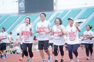 BIB: 8882, 9063, 5592, 5890, 729, 8803
                            <button type="button" onclick="openModal(6078184)" class="btn btn-primary btn-sm float-right btn-popup" data-toggle="modal" data-target=".modal-high-quality">
                        <i class="fas fa-shopping-cart"></i> Add to Cart
                    </button>
                                            <button type="button" onclick="isThisMe(6078184, true)" class="btn btn-success btn-sm float-right btn-popup btn-isme hidden" data-toggle="tooltip" data-placement="bottom" title="นี่คือรูปของคุณใช่ไหม คลิกที่นี่เพื่อเอาเข้าอัลบั้ม">
                        <i class="fas fa-plus"></i> Add to album
                    </button>
                    <button type="button" onclick="isThisMe(6078184, false)" class="btn btn-warning btn-sm float-right btn-popup btn-isnotme hidden">
                        <i class="fas fa-ban"></i> Remove from album
                    </button>