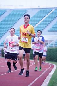 BIB: 5016, 2483, 5073
                            <button type="button" onclick="openModal(6077639)" class="btn btn-primary btn-sm float-right btn-popup" data-toggle="modal" data-target=".modal-high-quality">
                        <i class="fas fa-shopping-cart"></i> Add to Cart
                    </button>
                                            <button type="button" onclick="isThisMe(6077639, true)" class="btn btn-success btn-sm float-right btn-popup btn-isme hidden" data-toggle="tooltip" data-placement="bottom" title="นี่คือรูปของคุณใช่ไหม คลิกที่นี่เพื่อเอาเข้าอัลบั้ม">
                        <i class="fas fa-plus"></i> Add to album
                    </button>
                    <button type="button" onclick="isThisMe(6077639, false)" class="btn btn-warning btn-sm float-right btn-popup btn-isnotme hidden">
                        <i class="fas fa-ban"></i> Remove from album
                    </button>