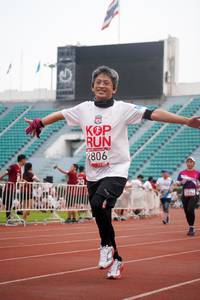 BIB: 2806
                            <button type="button" onclick="openModal(6050363)" class="btn btn-primary btn-sm float-right btn-popup" data-toggle="modal" data-target=".modal-high-quality">
                        <i class="fas fa-shopping-cart"></i> Add to Cart
                    </button>
                                            <button type="button" onclick="isThisMe(6050363, true)" class="btn btn-success btn-sm float-right btn-popup btn-isme hidden" data-toggle="tooltip" data-placement="bottom" title="นี่คือรูปของคุณใช่ไหม คลิกที่นี่เพื่อเอาเข้าอัลบั้ม">
                        <i class="fas fa-plus"></i> Add to album
                    </button>
                    <button type="button" onclick="isThisMe(6050363, false)" class="btn btn-warning btn-sm float-right btn-popup btn-isnotme hidden">
                        <i class="fas fa-ban"></i> Remove from album
                    </button>