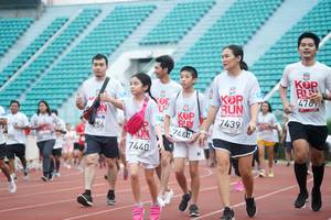 BIB: 4767, 7441, 201, 7439, 256, 7440
                            <button type="button" onclick="openModal(6069950)" class="btn btn-primary btn-sm float-right btn-popup" data-toggle="modal" data-target=".modal-high-quality">
                        <i class="fas fa-shopping-cart"></i> Add to Cart
                    </button>
                                            <button type="button" onclick="isThisMe(6069950, true)" class="btn btn-success btn-sm float-right btn-popup btn-isme hidden" data-toggle="tooltip" data-placement="bottom" title="นี่คือรูปของคุณใช่ไหม คลิกที่นี่เพื่อเอาเข้าอัลบั้ม">
                        <i class="fas fa-plus"></i> Add to album
                    </button>
                    <button type="button" onclick="isThisMe(6069950, false)" class="btn btn-warning btn-sm float-right btn-popup btn-isnotme hidden">
                        <i class="fas fa-ban"></i> Remove from album
                    </button>