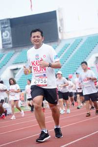 BIB: 2019, 2956, 7005, 
                            <button type="button" onclick="openModal(6077762)" class="btn btn-primary btn-sm float-right btn-popup" data-toggle="modal" data-target=".modal-high-quality">
                        <i class="fas fa-shopping-cart"></i> Add to Cart
                    </button>
                                            <button type="button" onclick="isThisMe(6077762, true)" class="btn btn-success btn-sm float-right btn-popup btn-isme hidden" data-toggle="tooltip" data-placement="bottom" title="นี่คือรูปของคุณใช่ไหม คลิกที่นี่เพื่อเอาเข้าอัลบั้ม">
                        <i class="fas fa-plus"></i> Add to album
                    </button>
                    <button type="button" onclick="isThisMe(6077762, false)" class="btn btn-warning btn-sm float-right btn-popup btn-isnotme hidden">
                        <i class="fas fa-ban"></i> Remove from album
                    </button>