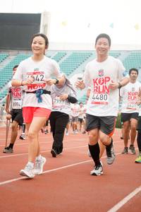 BIB: 342, 4480, 7999, 8002, 5631
                            <button type="button" onclick="openModal(6053687)" class="btn btn-primary btn-sm float-right btn-popup" data-toggle="modal" data-target=".modal-high-quality">
                        <i class="fas fa-shopping-cart"></i> Add to Cart
                    </button>
                                            <button type="button" onclick="isThisMe(6053687, true)" class="btn btn-success btn-sm float-right btn-popup btn-isme hidden" data-toggle="tooltip" data-placement="bottom" title="นี่คือรูปของคุณใช่ไหม คลิกที่นี่เพื่อเอาเข้าอัลบั้ม">
                        <i class="fas fa-plus"></i> Add to album
                    </button>
                    <button type="button" onclick="isThisMe(6053687, false)" class="btn btn-warning btn-sm float-right btn-popup btn-isnotme hidden">
                        <i class="fas fa-ban"></i> Remove from album
                    </button>