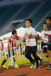 BIB: 425, 2475, 201, 4644
                            <button type="button" onclick="openModal(6109644)" class="btn btn-primary btn-sm float-right btn-popup" data-toggle="modal" data-target=".modal-high-quality">
                        <i class="fas fa-shopping-cart"></i> Add to Cart
                    </button>
                                            <button type="button" onclick="isThisMe(6109644, true)" class="btn btn-success btn-sm float-right btn-popup btn-isme hidden" data-toggle="tooltip" data-placement="bottom" title="นี่คือรูปของคุณใช่ไหม คลิกที่นี่เพื่อเอาเข้าอัลบั้ม">
                        <i class="fas fa-plus"></i> Add to album
                    </button>
                    <button type="button" onclick="isThisMe(6109644, false)" class="btn btn-warning btn-sm float-right btn-popup btn-isnotme hidden">
                        <i class="fas fa-ban"></i> Remove from album
                    </button>