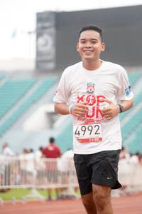 BIB: 4992
                            <button type="button" onclick="openModal(6049788)" class="btn btn-primary btn-sm float-right btn-popup" data-toggle="modal" data-target=".modal-high-quality">
                        <i class="fas fa-shopping-cart"></i> Add to Cart
                    </button>
                                            <button type="button" onclick="isThisMe(6049788, true)" class="btn btn-success btn-sm float-right btn-popup btn-isme hidden" data-toggle="tooltip" data-placement="bottom" title="นี่คือรูปของคุณใช่ไหม คลิกที่นี่เพื่อเอาเข้าอัลบั้ม">
                        <i class="fas fa-plus"></i> Add to album
                    </button>
                    <button type="button" onclick="isThisMe(6049788, false)" class="btn btn-warning btn-sm float-right btn-popup btn-isnotme hidden">
                        <i class="fas fa-ban"></i> Remove from album
                    </button>