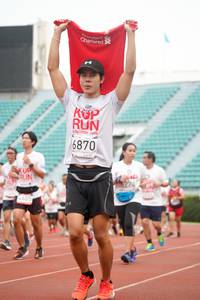 BIB: 6870
                            <button type="button" onclick="openModal(6069653)" class="btn btn-primary btn-sm float-right btn-popup" data-toggle="modal" data-target=".modal-high-quality">
                        <i class="fas fa-shopping-cart"></i> Add to Cart
                    </button>
                                            <button type="button" onclick="isThisMe(6069653, true)" class="btn btn-success btn-sm float-right btn-popup btn-isme hidden" data-toggle="tooltip" data-placement="bottom" title="นี่คือรูปของคุณใช่ไหม คลิกที่นี่เพื่อเอาเข้าอัลบั้ม">
                        <i class="fas fa-plus"></i> Add to album
                    </button>
                    <button type="button" onclick="isThisMe(6069653, false)" class="btn btn-warning btn-sm float-right btn-popup btn-isnotme hidden">
                        <i class="fas fa-ban"></i> Remove from album
                    </button>