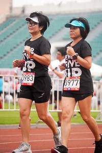 BIB: 3983, 3977
                            <button type="button" onclick="openModal(6046121)" class="btn btn-primary btn-sm float-right btn-popup" data-toggle="modal" data-target=".modal-high-quality">
                        <i class="fas fa-shopping-cart"></i> Add to Cart
                    </button>
                                            <button type="button" onclick="isThisMe(6046121, true)" class="btn btn-success btn-sm float-right btn-popup btn-isme hidden" data-toggle="tooltip" data-placement="bottom" title="นี่คือรูปของคุณใช่ไหม คลิกที่นี่เพื่อเอาเข้าอัลบั้ม">
                        <i class="fas fa-plus"></i> Add to album
                    </button>
                    <button type="button" onclick="isThisMe(6046121, false)" class="btn btn-warning btn-sm float-right btn-popup btn-isnotme hidden">
                        <i class="fas fa-ban"></i> Remove from album
                    </button>