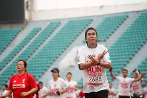 BIB: 2011, 2685
                            <button type="button" onclick="openModal(6056763)" class="btn btn-primary btn-sm float-right btn-popup" data-toggle="modal" data-target=".modal-high-quality">
                        <i class="fas fa-shopping-cart"></i> Add to Cart
                    </button>
                                            <button type="button" onclick="isThisMe(6056763, true)" class="btn btn-success btn-sm float-right btn-popup btn-isme hidden" data-toggle="tooltip" data-placement="bottom" title="นี่คือรูปของคุณใช่ไหม คลิกที่นี่เพื่อเอาเข้าอัลบั้ม">
                        <i class="fas fa-plus"></i> Add to album
                    </button>
                    <button type="button" onclick="isThisMe(6056763, false)" class="btn btn-warning btn-sm float-right btn-popup btn-isnotme hidden">
                        <i class="fas fa-ban"></i> Remove from album
                    </button>