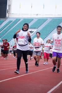 BIB: 6674, 1066, 6293, 2831
                            <button type="button" onclick="openModal(6071969)" class="btn btn-primary btn-sm float-right btn-popup" data-toggle="modal" data-target=".modal-high-quality">
                        <i class="fas fa-shopping-cart"></i> Add to Cart
                    </button>
                                            <button type="button" onclick="isThisMe(6071969, true)" class="btn btn-success btn-sm float-right btn-popup btn-isme hidden" data-toggle="tooltip" data-placement="bottom" title="นี่คือรูปของคุณใช่ไหม คลิกที่นี่เพื่อเอาเข้าอัลบั้ม">
                        <i class="fas fa-plus"></i> Add to album
                    </button>
                    <button type="button" onclick="isThisMe(6071969, false)" class="btn btn-warning btn-sm float-right btn-popup btn-isnotme hidden">
                        <i class="fas fa-ban"></i> Remove from album
                    </button>