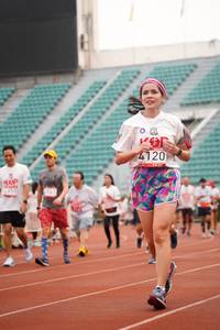 BIB: 4120
                            <button type="button" onclick="openModal(6050132)" class="btn btn-primary btn-sm float-right btn-popup" data-toggle="modal" data-target=".modal-high-quality">
                        <i class="fas fa-shopping-cart"></i> Add to Cart
                    </button>
                                            <button type="button" onclick="isThisMe(6050132, true)" class="btn btn-success btn-sm float-right btn-popup btn-isme hidden" data-toggle="tooltip" data-placement="bottom" title="นี่คือรูปของคุณใช่ไหม คลิกที่นี่เพื่อเอาเข้าอัลบั้ม">
                        <i class="fas fa-plus"></i> Add to album
                    </button>
                    <button type="button" onclick="isThisMe(6050132, false)" class="btn btn-warning btn-sm float-right btn-popup btn-isnotme hidden">
                        <i class="fas fa-ban"></i> Remove from album
                    </button>