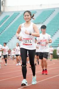 BIB: 1074, 2585
                            <button type="button" onclick="openModal(6056347)" class="btn btn-primary btn-sm float-right btn-popup" data-toggle="modal" data-target=".modal-high-quality">
                        <i class="fas fa-shopping-cart"></i> Add to Cart
                    </button>
                                            <button type="button" onclick="isThisMe(6056347, true)" class="btn btn-success btn-sm float-right btn-popup btn-isme hidden" data-toggle="tooltip" data-placement="bottom" title="นี่คือรูปของคุณใช่ไหม คลิกที่นี่เพื่อเอาเข้าอัลบั้ม">
                        <i class="fas fa-plus"></i> Add to album
                    </button>
                    <button type="button" onclick="isThisMe(6056347, false)" class="btn btn-warning btn-sm float-right btn-popup btn-isnotme hidden">
                        <i class="fas fa-ban"></i> Remove from album
                    </button>