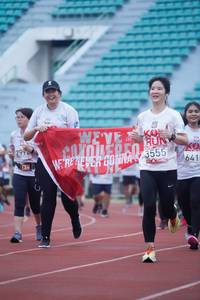 BIB: 3555, 799, 641
                            <button type="button" onclick="openModal(6071920)" class="btn btn-primary btn-sm float-right btn-popup" data-toggle="modal" data-target=".modal-high-quality">
                        <i class="fas fa-shopping-cart"></i> Add to Cart
                    </button>
                                            <button type="button" onclick="isThisMe(6071920, true)" class="btn btn-success btn-sm float-right btn-popup btn-isme hidden" data-toggle="tooltip" data-placement="bottom" title="นี่คือรูปของคุณใช่ไหม คลิกที่นี่เพื่อเอาเข้าอัลบั้ม">
                        <i class="fas fa-plus"></i> Add to album
                    </button>
                    <button type="button" onclick="isThisMe(6071920, false)" class="btn btn-warning btn-sm float-right btn-popup btn-isnotme hidden">
                        <i class="fas fa-ban"></i> Remove from album
                    </button>