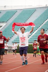 BIB: 1762, 513
                            <button type="button" onclick="openModal(6046400)" class="btn btn-primary btn-sm float-right btn-popup" data-toggle="modal" data-target=".modal-high-quality">
                        <i class="fas fa-shopping-cart"></i> Add to Cart
                    </button>
                                            <button type="button" onclick="isThisMe(6046400, true)" class="btn btn-success btn-sm float-right btn-popup btn-isme hidden" data-toggle="tooltip" data-placement="bottom" title="นี่คือรูปของคุณใช่ไหม คลิกที่นี่เพื่อเอาเข้าอัลบั้ม">
                        <i class="fas fa-plus"></i> Add to album
                    </button>
                    <button type="button" onclick="isThisMe(6046400, false)" class="btn btn-warning btn-sm float-right btn-popup btn-isnotme hidden">
                        <i class="fas fa-ban"></i> Remove from album
                    </button>