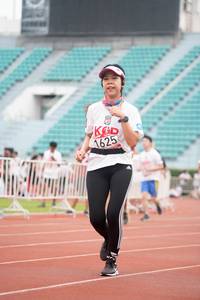 BIB: 1625
                            <button type="button" onclick="openModal(6057140)" class="btn btn-primary btn-sm float-right btn-popup" data-toggle="modal" data-target=".modal-high-quality">
                        <i class="fas fa-shopping-cart"></i> Add to Cart
                    </button>
                                            <button type="button" onclick="isThisMe(6057140, true)" class="btn btn-success btn-sm float-right btn-popup btn-isme hidden" data-toggle="tooltip" data-placement="bottom" title="นี่คือรูปของคุณใช่ไหม คลิกที่นี่เพื่อเอาเข้าอัลบั้ม">
                        <i class="fas fa-plus"></i> Add to album
                    </button>
                    <button type="button" onclick="isThisMe(6057140, false)" class="btn btn-warning btn-sm float-right btn-popup btn-isnotme hidden">
                        <i class="fas fa-ban"></i> Remove from album
                    </button>