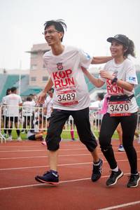 BIB: 2019, 3489, 3490
                            <button type="button" onclick="openModal(6046300)" class="btn btn-primary btn-sm float-right btn-popup" data-toggle="modal" data-target=".modal-high-quality">
                        <i class="fas fa-shopping-cart"></i> Add to Cart
                    </button>
                                            <button type="button" onclick="isThisMe(6046300, true)" class="btn btn-success btn-sm float-right btn-popup btn-isme hidden" data-toggle="tooltip" data-placement="bottom" title="นี่คือรูปของคุณใช่ไหม คลิกที่นี่เพื่อเอาเข้าอัลบั้ม">
                        <i class="fas fa-plus"></i> Add to album
                    </button>
                    <button type="button" onclick="isThisMe(6046300, false)" class="btn btn-warning btn-sm float-right btn-popup btn-isnotme hidden">
                        <i class="fas fa-ban"></i> Remove from album
                    </button>