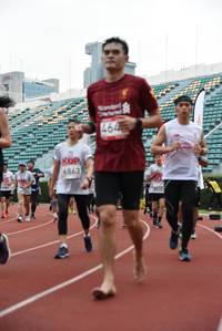 BIB: 464, 6863, 4218
                            <button type="button" onclick="openModal(6007823)" class="btn btn-primary btn-sm float-right btn-popup" data-toggle="modal" data-target=".modal-high-quality">
                        <i class="fas fa-shopping-cart"></i> Add to Cart
                    </button>
                                            <button type="button" onclick="isThisMe(6007823, true)" class="btn btn-success btn-sm float-right btn-popup btn-isme hidden" data-toggle="tooltip" data-placement="bottom" title="นี่คือรูปของคุณใช่ไหม คลิกที่นี่เพื่อเอาเข้าอัลบั้ม">
                        <i class="fas fa-plus"></i> Add to album
                    </button>
                    <button type="button" onclick="isThisMe(6007823, false)" class="btn btn-warning btn-sm float-right btn-popup btn-isnotme hidden">
                        <i class="fas fa-ban"></i> Remove from album
                    </button>