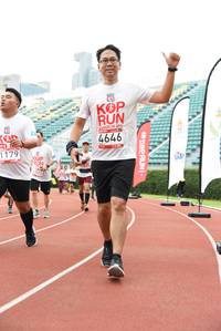 BIB: 4646, 201, 1179, 305
                            <button type="button" onclick="openModal(6016044)" class="btn btn-primary btn-sm float-right btn-popup" data-toggle="modal" data-target=".modal-high-quality">
                        <i class="fas fa-shopping-cart"></i> Add to Cart
                    </button>
                                            <button type="button" onclick="isThisMe(6016044, true)" class="btn btn-success btn-sm float-right btn-popup btn-isme hidden" data-toggle="tooltip" data-placement="bottom" title="นี่คือรูปของคุณใช่ไหม คลิกที่นี่เพื่อเอาเข้าอัลบั้ม">
                        <i class="fas fa-plus"></i> Add to album
                    </button>
                    <button type="button" onclick="isThisMe(6016044, false)" class="btn btn-warning btn-sm float-right btn-popup btn-isnotme hidden">
                        <i class="fas fa-ban"></i> Remove from album
                    </button>