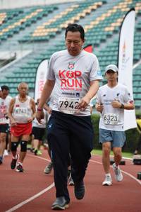 BIB: 2019, 7942, 8743, 6323, 593
                            <button type="button" onclick="openModal(6009056)" class="btn btn-primary btn-sm float-right btn-popup" data-toggle="modal" data-target=".modal-high-quality">
                        <i class="fas fa-shopping-cart"></i> Add to Cart
                    </button>
                                            <button type="button" onclick="isThisMe(6009056, true)" class="btn btn-success btn-sm float-right btn-popup btn-isme hidden" data-toggle="tooltip" data-placement="bottom" title="นี่คือรูปของคุณใช่ไหม คลิกที่นี่เพื่อเอาเข้าอัลบั้ม">
                        <i class="fas fa-plus"></i> Add to album
                    </button>
                    <button type="button" onclick="isThisMe(6009056, false)" class="btn btn-warning btn-sm float-right btn-popup btn-isnotme hidden">
                        <i class="fas fa-ban"></i> Remove from album
                    </button>