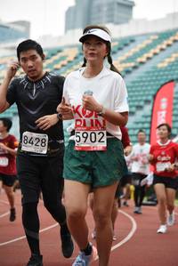 BIB: 5902, 8428
                            <button type="button" onclick="openModal(6009149)" class="btn btn-primary btn-sm float-right btn-popup" data-toggle="modal" data-target=".modal-high-quality">
                        <i class="fas fa-shopping-cart"></i> Add to Cart
                    </button>
                                            <button type="button" onclick="isThisMe(6009149, true)" class="btn btn-success btn-sm float-right btn-popup btn-isme hidden" data-toggle="tooltip" data-placement="bottom" title="นี่คือรูปของคุณใช่ไหม คลิกที่นี่เพื่อเอาเข้าอัลบั้ม">
                        <i class="fas fa-plus"></i> Add to album
                    </button>
                    <button type="button" onclick="isThisMe(6009149, false)" class="btn btn-warning btn-sm float-right btn-popup btn-isnotme hidden">
                        <i class="fas fa-ban"></i> Remove from album
                    </button>