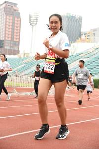 BIB: 182, 042
                            <button type="button" onclick="openModal(6016243)" class="btn btn-primary btn-sm float-right btn-popup" data-toggle="modal" data-target=".modal-high-quality">
                        <i class="fas fa-shopping-cart"></i> Add to Cart
                    </button>
                                            <button type="button" onclick="isThisMe(6016243, true)" class="btn btn-success btn-sm float-right btn-popup btn-isme hidden" data-toggle="tooltip" data-placement="bottom" title="นี่คือรูปของคุณใช่ไหม คลิกที่นี่เพื่อเอาเข้าอัลบั้ม">
                        <i class="fas fa-plus"></i> Add to album
                    </button>
                    <button type="button" onclick="isThisMe(6016243, false)" class="btn btn-warning btn-sm float-right btn-popup btn-isnotme hidden">
                        <i class="fas fa-ban"></i> Remove from album
                    </button>