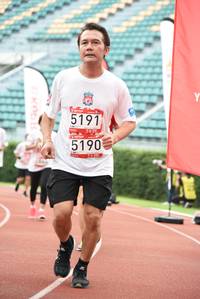 BIB: 5191, 5190
                            <button type="button" onclick="openModal(6017133)" class="btn btn-primary btn-sm float-right btn-popup" data-toggle="modal" data-target=".modal-high-quality">
                        <i class="fas fa-shopping-cart"></i> Add to Cart
                    </button>
                                            <button type="button" onclick="isThisMe(6017133, true)" class="btn btn-success btn-sm float-right btn-popup btn-isme hidden" data-toggle="tooltip" data-placement="bottom" title="นี่คือรูปของคุณใช่ไหม คลิกที่นี่เพื่อเอาเข้าอัลบั้ม">
                        <i class="fas fa-plus"></i> Add to album
                    </button>
                    <button type="button" onclick="isThisMe(6017133, false)" class="btn btn-warning btn-sm float-right btn-popup btn-isnotme hidden">
                        <i class="fas fa-ban"></i> Remove from album
                    </button>