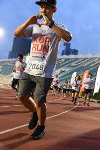 BIB: 209, 7048, 018
                            <button type="button" onclick="openModal(6005692)" class="btn btn-primary btn-sm float-right btn-popup" data-toggle="modal" data-target=".modal-high-quality">
                        <i class="fas fa-shopping-cart"></i> Add to Cart
                    </button>
                                            <button type="button" onclick="isThisMe(6005692, true)" class="btn btn-success btn-sm float-right btn-popup btn-isme hidden" data-toggle="tooltip" data-placement="bottom" title="นี่คือรูปของคุณใช่ไหม คลิกที่นี่เพื่อเอาเข้าอัลบั้ม">
                        <i class="fas fa-plus"></i> Add to album
                    </button>
                    <button type="button" onclick="isThisMe(6005692, false)" class="btn btn-warning btn-sm float-right btn-popup btn-isnotme hidden">
                        <i class="fas fa-ban"></i> Remove from album
                    </button>