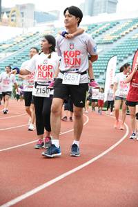 BIB: 8251, 201, 2013, 308, 7150, 844
                            <button type="button" onclick="openModal(6016426)" class="btn btn-primary btn-sm float-right btn-popup" data-toggle="modal" data-target=".modal-high-quality">
                        <i class="fas fa-shopping-cart"></i> Add to Cart
                    </button>
                                            <button type="button" onclick="isThisMe(6016426, true)" class="btn btn-success btn-sm float-right btn-popup btn-isme hidden" data-toggle="tooltip" data-placement="bottom" title="นี่คือรูปของคุณใช่ไหม คลิกที่นี่เพื่อเอาเข้าอัลบั้ม">
                        <i class="fas fa-plus"></i> Add to album
                    </button>
                    <button type="button" onclick="isThisMe(6016426, false)" class="btn btn-warning btn-sm float-right btn-popup btn-isnotme hidden">
                        <i class="fas fa-ban"></i> Remove from album
                    </button>