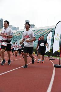 BIB: 2795, 796
                            <button type="button" onclick="openModal(6007616)" class="btn btn-primary btn-sm float-right btn-popup" data-toggle="modal" data-target=".modal-high-quality">
                        <i class="fas fa-shopping-cart"></i> Add to Cart
                    </button>
                                            <button type="button" onclick="isThisMe(6007616, true)" class="btn btn-success btn-sm float-right btn-popup btn-isme hidden" data-toggle="tooltip" data-placement="bottom" title="นี่คือรูปของคุณใช่ไหม คลิกที่นี่เพื่อเอาเข้าอัลบั้ม">
                        <i class="fas fa-plus"></i> Add to album
                    </button>
                    <button type="button" onclick="isThisMe(6007616, false)" class="btn btn-warning btn-sm float-right btn-popup btn-isnotme hidden">
                        <i class="fas fa-ban"></i> Remove from album
                    </button>