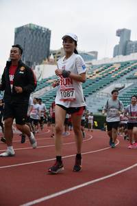 BIB: 2013, 1087, 8391
                            <button type="button" onclick="openModal(6007054)" class="btn btn-primary btn-sm float-right btn-popup" data-toggle="modal" data-target=".modal-high-quality">
                        <i class="fas fa-shopping-cart"></i> Add to Cart
                    </button>
                                            <button type="button" onclick="isThisMe(6007054, true)" class="btn btn-success btn-sm float-right btn-popup btn-isme hidden" data-toggle="tooltip" data-placement="bottom" title="นี่คือรูปของคุณใช่ไหม คลิกที่นี่เพื่อเอาเข้าอัลบั้ม">
                        <i class="fas fa-plus"></i> Add to album
                    </button>
                    <button type="button" onclick="isThisMe(6007054, false)" class="btn btn-warning btn-sm float-right btn-popup btn-isnotme hidden">
                        <i class="fas fa-ban"></i> Remove from album
                    </button>