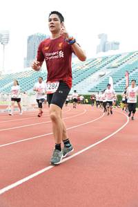 BIB: 286
                            <button type="button" onclick="openModal(6017687)" class="btn btn-primary btn-sm float-right btn-popup" data-toggle="modal" data-target=".modal-high-quality">
                        <i class="fas fa-shopping-cart"></i> Add to Cart
                    </button>
                                            <button type="button" onclick="isThisMe(6017687, true)" class="btn btn-success btn-sm float-right btn-popup btn-isme hidden" data-toggle="tooltip" data-placement="bottom" title="นี่คือรูปของคุณใช่ไหม คลิกที่นี่เพื่อเอาเข้าอัลบั้ม">
                        <i class="fas fa-plus"></i> Add to album
                    </button>
                    <button type="button" onclick="isThisMe(6017687, false)" class="btn btn-warning btn-sm float-right btn-popup btn-isnotme hidden">
                        <i class="fas fa-ban"></i> Remove from album
                    </button>