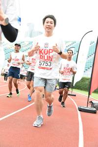 BIB: 5753, 3856, 1881
                            <button type="button" onclick="openModal(6015857)" class="btn btn-primary btn-sm float-right btn-popup" data-toggle="modal" data-target=".modal-high-quality">
                        <i class="fas fa-shopping-cart"></i> Add to Cart
                    </button>
                                            <button type="button" onclick="isThisMe(6015857, true)" class="btn btn-success btn-sm float-right btn-popup btn-isme hidden" data-toggle="tooltip" data-placement="bottom" title="นี่คือรูปของคุณใช่ไหม คลิกที่นี่เพื่อเอาเข้าอัลบั้ม">
                        <i class="fas fa-plus"></i> Add to album
                    </button>
                    <button type="button" onclick="isThisMe(6015857, false)" class="btn btn-warning btn-sm float-right btn-popup btn-isnotme hidden">
                        <i class="fas fa-ban"></i> Remove from album
                    </button>