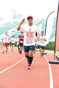 BIB: 4310, 137
                            <button type="button" onclick="openModal(6015903)" class="btn btn-primary btn-sm float-right btn-popup" data-toggle="modal" data-target=".modal-high-quality">
                        <i class="fas fa-shopping-cart"></i> Add to Cart
                    </button>
                                            <button type="button" onclick="isThisMe(6015903, true)" class="btn btn-success btn-sm float-right btn-popup btn-isme hidden" data-toggle="tooltip" data-placement="bottom" title="นี่คือรูปของคุณใช่ไหม คลิกที่นี่เพื่อเอาเข้าอัลบั้ม">
                        <i class="fas fa-plus"></i> Add to album
                    </button>
                    <button type="button" onclick="isThisMe(6015903, false)" class="btn btn-warning btn-sm float-right btn-popup btn-isnotme hidden">
                        <i class="fas fa-ban"></i> Remove from album
                    </button>