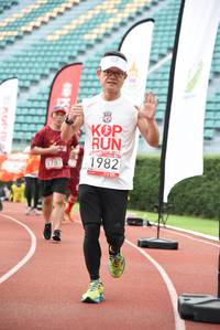 BIB: 1982, 5787
                            <button type="button" onclick="openModal(6016560)" class="btn btn-primary btn-sm float-right btn-popup" data-toggle="modal" data-target=".modal-high-quality">
                        <i class="fas fa-shopping-cart"></i> Add to Cart
                    </button>
                                            <button type="button" onclick="isThisMe(6016560, true)" class="btn btn-success btn-sm float-right btn-popup btn-isme hidden" data-toggle="tooltip" data-placement="bottom" title="นี่คือรูปของคุณใช่ไหม คลิกที่นี่เพื่อเอาเข้าอัลบั้ม">
                        <i class="fas fa-plus"></i> Add to album
                    </button>
                    <button type="button" onclick="isThisMe(6016560, false)" class="btn btn-warning btn-sm float-right btn-popup btn-isnotme hidden">
                        <i class="fas fa-ban"></i> Remove from album
                    </button>