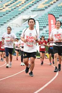 BIB: 326, 2322, 3824
                            <button type="button" onclick="openModal(6017541)" class="btn btn-primary btn-sm float-right btn-popup" data-toggle="modal" data-target=".modal-high-quality">
                        <i class="fas fa-shopping-cart"></i> Add to Cart
                    </button>
                                            <button type="button" onclick="isThisMe(6017541, true)" class="btn btn-success btn-sm float-right btn-popup btn-isme hidden" data-toggle="tooltip" data-placement="bottom" title="นี่คือรูปของคุณใช่ไหม คลิกที่นี่เพื่อเอาเข้าอัลบั้ม">
                        <i class="fas fa-plus"></i> Add to album
                    </button>
                    <button type="button" onclick="isThisMe(6017541, false)" class="btn btn-warning btn-sm float-right btn-popup btn-isnotme hidden">
                        <i class="fas fa-ban"></i> Remove from album
                    </button>