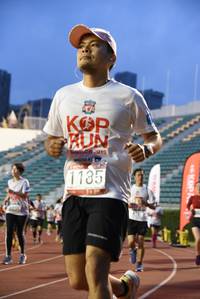 BIB: 2019, 1135
                            <button type="button" onclick="openModal(6005400)" class="btn btn-primary btn-sm float-right btn-popup" data-toggle="modal" data-target=".modal-high-quality">
                        <i class="fas fa-shopping-cart"></i> Add to Cart
                    </button>
                                            <button type="button" onclick="isThisMe(6005400, true)" class="btn btn-success btn-sm float-right btn-popup btn-isme hidden" data-toggle="tooltip" data-placement="bottom" title="นี่คือรูปของคุณใช่ไหม คลิกที่นี่เพื่อเอาเข้าอัลบั้ม">
                        <i class="fas fa-plus"></i> Add to album
                    </button>
                    <button type="button" onclick="isThisMe(6005400, false)" class="btn btn-warning btn-sm float-right btn-popup btn-isnotme hidden">
                        <i class="fas fa-ban"></i> Remove from album
                    </button>