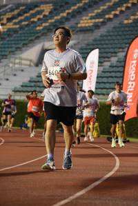 BIB: 640
                            <button type="button" onclick="openModal(6003291)" class="btn btn-primary btn-sm float-right btn-popup" data-toggle="modal" data-target=".modal-high-quality">
                        <i class="fas fa-shopping-cart"></i> Add to Cart
                    </button>
                                            <button type="button" onclick="isThisMe(6003291, true)" class="btn btn-success btn-sm float-right btn-popup btn-isme hidden" data-toggle="tooltip" data-placement="bottom" title="นี่คือรูปของคุณใช่ไหม คลิกที่นี่เพื่อเอาเข้าอัลบั้ม">
                        <i class="fas fa-plus"></i> Add to album
                    </button>
                    <button type="button" onclick="isThisMe(6003291, false)" class="btn btn-warning btn-sm float-right btn-popup btn-isnotme hidden">
                        <i class="fas fa-ban"></i> Remove from album
                    </button>