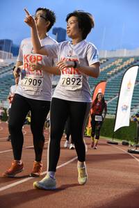 BIB: 208, 7892, 7909
                            <button type="button" onclick="openModal(6006532)" class="btn btn-primary btn-sm float-right btn-popup" data-toggle="modal" data-target=".modal-high-quality">
                        <i class="fas fa-shopping-cart"></i> Add to Cart
                    </button>
                                            <button type="button" onclick="isThisMe(6006532, true)" class="btn btn-success btn-sm float-right btn-popup btn-isme hidden" data-toggle="tooltip" data-placement="bottom" title="นี่คือรูปของคุณใช่ไหม คลิกที่นี่เพื่อเอาเข้าอัลบั้ม">
                        <i class="fas fa-plus"></i> Add to album
                    </button>
                    <button type="button" onclick="isThisMe(6006532, false)" class="btn btn-warning btn-sm float-right btn-popup btn-isnotme hidden">
                        <i class="fas fa-ban"></i> Remove from album
                    </button>