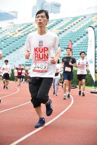 BIB: 2019, 3489
                            <button type="button" onclick="openModal(6017689)" class="btn btn-primary btn-sm float-right btn-popup" data-toggle="modal" data-target=".modal-high-quality">
                        <i class="fas fa-shopping-cart"></i> Add to Cart
                    </button>
                                            <button type="button" onclick="isThisMe(6017689, true)" class="btn btn-success btn-sm float-right btn-popup btn-isme hidden" data-toggle="tooltip" data-placement="bottom" title="นี่คือรูปของคุณใช่ไหม คลิกที่นี่เพื่อเอาเข้าอัลบั้ม">
                        <i class="fas fa-plus"></i> Add to album
                    </button>
                    <button type="button" onclick="isThisMe(6017689, false)" class="btn btn-warning btn-sm float-right btn-popup btn-isnotme hidden">
                        <i class="fas fa-ban"></i> Remove from album
                    </button>