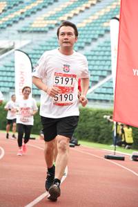 BIB: 5191, 5190, 1846
                            <button type="button" onclick="openModal(6017132)" class="btn btn-primary btn-sm float-right btn-popup" data-toggle="modal" data-target=".modal-high-quality">
                        <i class="fas fa-shopping-cart"></i> Add to Cart
                    </button>
                                            <button type="button" onclick="isThisMe(6017132, true)" class="btn btn-success btn-sm float-right btn-popup btn-isme hidden" data-toggle="tooltip" data-placement="bottom" title="นี่คือรูปของคุณใช่ไหม คลิกที่นี่เพื่อเอาเข้าอัลบั้ม">
                        <i class="fas fa-plus"></i> Add to album
                    </button>
                    <button type="button" onclick="isThisMe(6017132, false)" class="btn btn-warning btn-sm float-right btn-popup btn-isnotme hidden">
                        <i class="fas fa-ban"></i> Remove from album
                    </button>