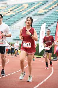 BIB: 1165, 786
                            <button type="button" onclick="openModal(6012818)" class="btn btn-primary btn-sm float-right btn-popup" data-toggle="modal" data-target=".modal-high-quality">
                        <i class="fas fa-shopping-cart"></i> Add to Cart
                    </button>
                                            <button type="button" onclick="isThisMe(6012818, true)" class="btn btn-success btn-sm float-right btn-popup btn-isme hidden" data-toggle="tooltip" data-placement="bottom" title="นี่คือรูปของคุณใช่ไหม คลิกที่นี่เพื่อเอาเข้าอัลบั้ม">
                        <i class="fas fa-plus"></i> Add to album
                    </button>
                    <button type="button" onclick="isThisMe(6012818, false)" class="btn btn-warning btn-sm float-right btn-popup btn-isnotme hidden">
                        <i class="fas fa-ban"></i> Remove from album
                    </button>