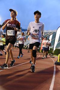 BIB: 7472, 2076, 7298, 2748, 855
                            <button type="button" onclick="openModal(6005728)" class="btn btn-primary btn-sm float-right btn-popup" data-toggle="modal" data-target=".modal-high-quality">
                        <i class="fas fa-shopping-cart"></i> Add to Cart
                    </button>
                                            <button type="button" onclick="isThisMe(6005728, true)" class="btn btn-success btn-sm float-right btn-popup btn-isme hidden" data-toggle="tooltip" data-placement="bottom" title="นี่คือรูปของคุณใช่ไหม คลิกที่นี่เพื่อเอาเข้าอัลบั้ม">
                        <i class="fas fa-plus"></i> Add to album
                    </button>
                    <button type="button" onclick="isThisMe(6005728, false)" class="btn btn-warning btn-sm float-right btn-popup btn-isnotme hidden">
                        <i class="fas fa-ban"></i> Remove from album
                    </button>